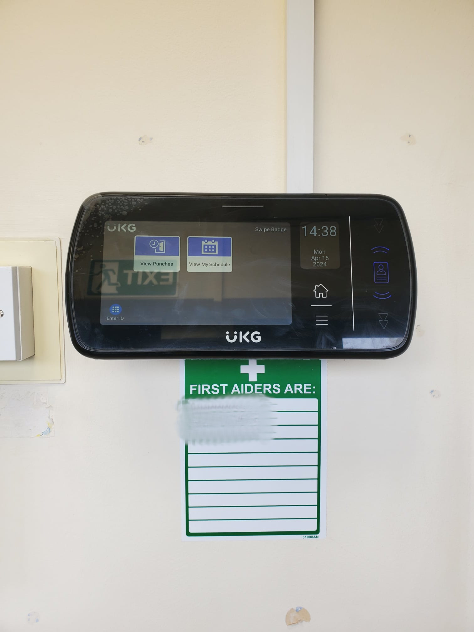 UKG clocking terminal